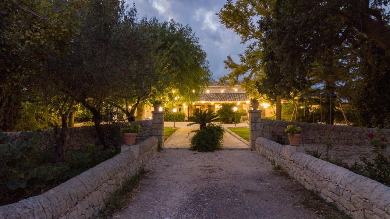 Casale Della Contea Guest House Modica Exterior photo