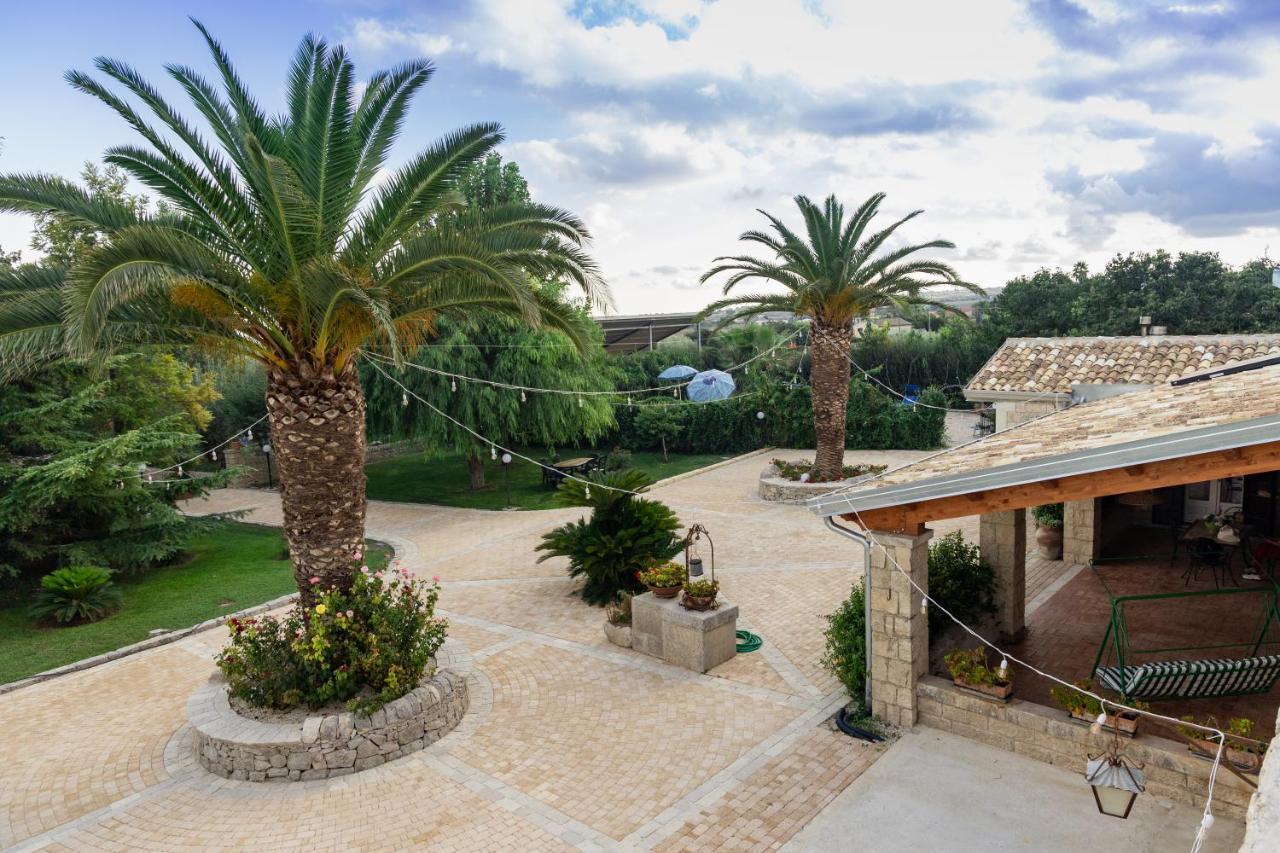 Casale Della Contea Guest House Modica Exterior photo
