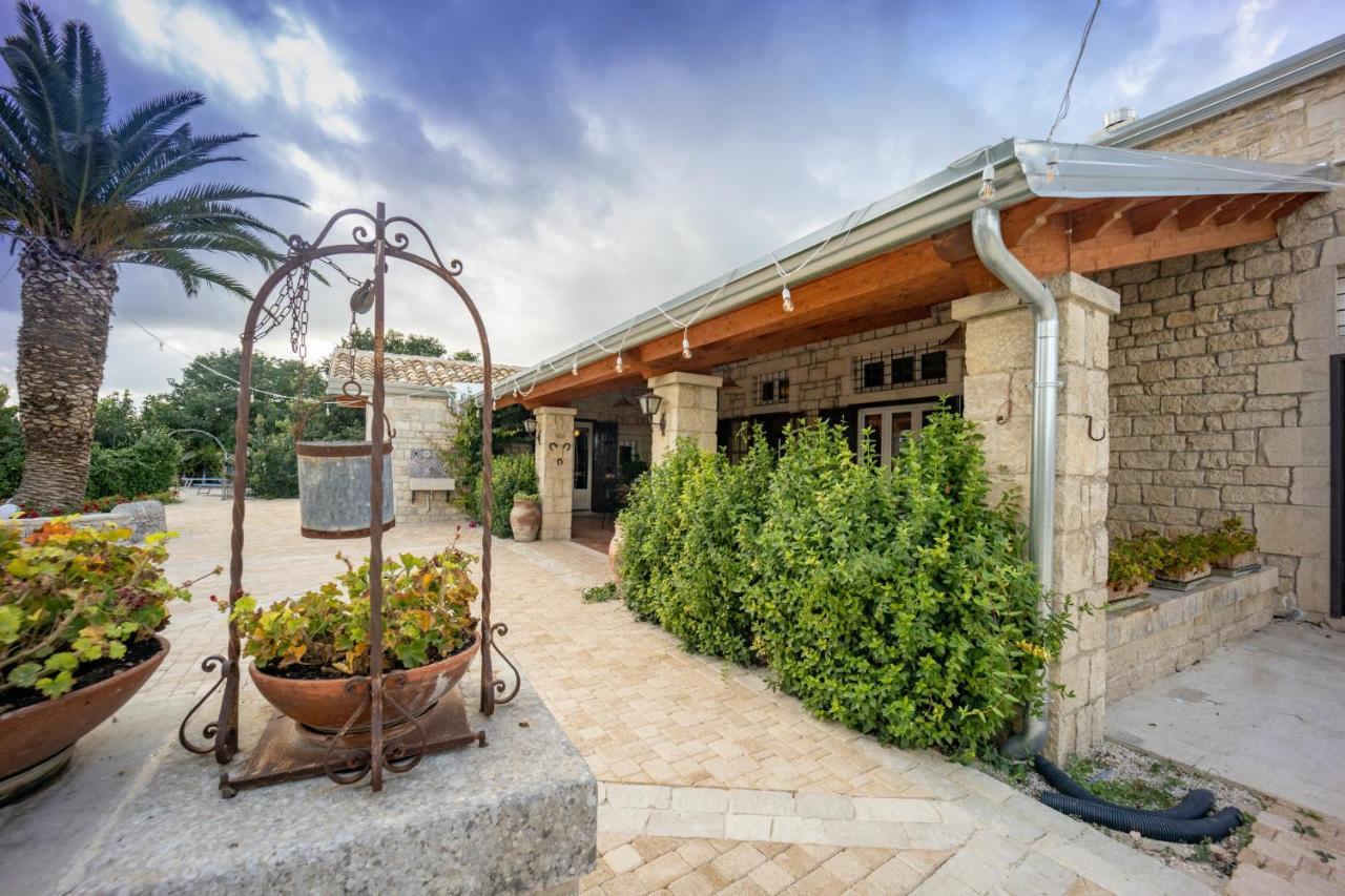 Casale Della Contea Guest House Modica Exterior photo