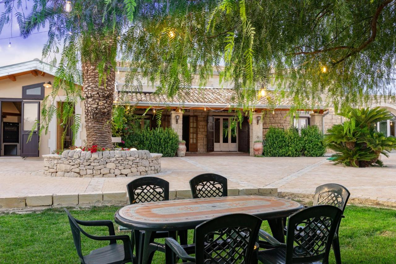 Casale Della Contea Guest House Modica Exterior photo